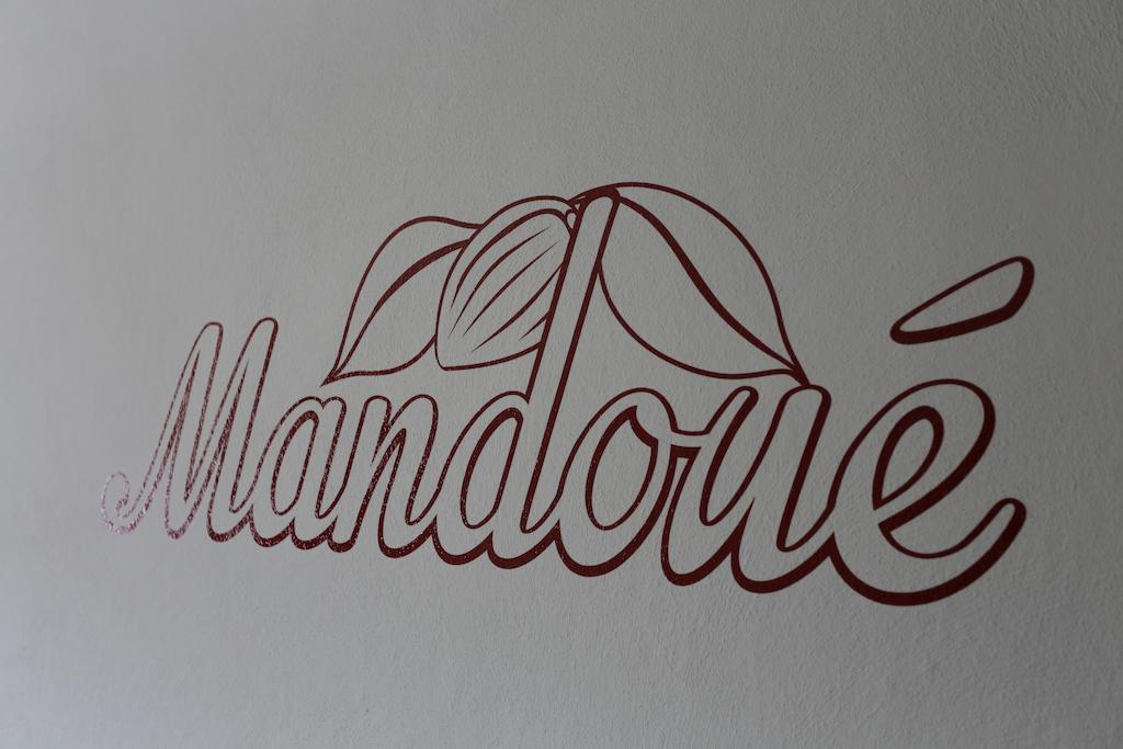 Mandoue Bed and Breakfast Pont-Saint-Martin Exteriör bild